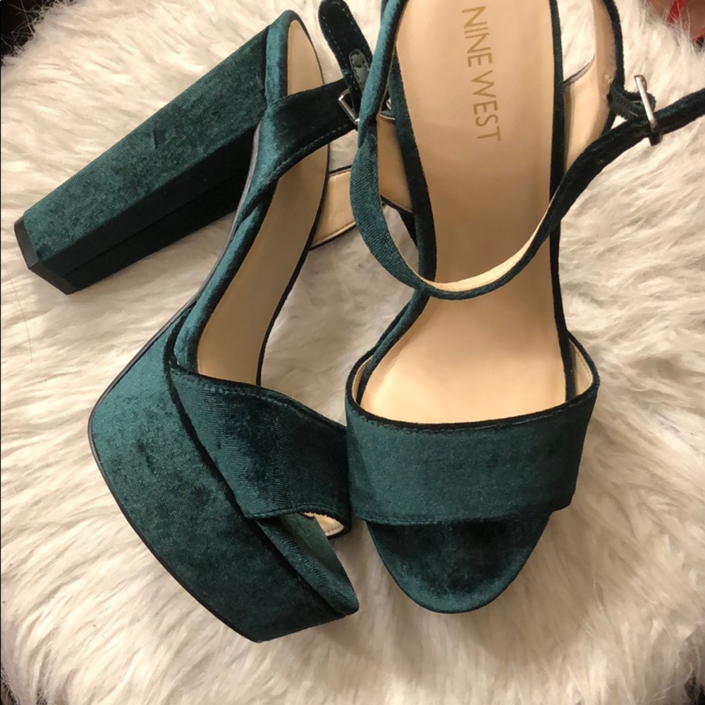 New platforms suede green size 7.5
